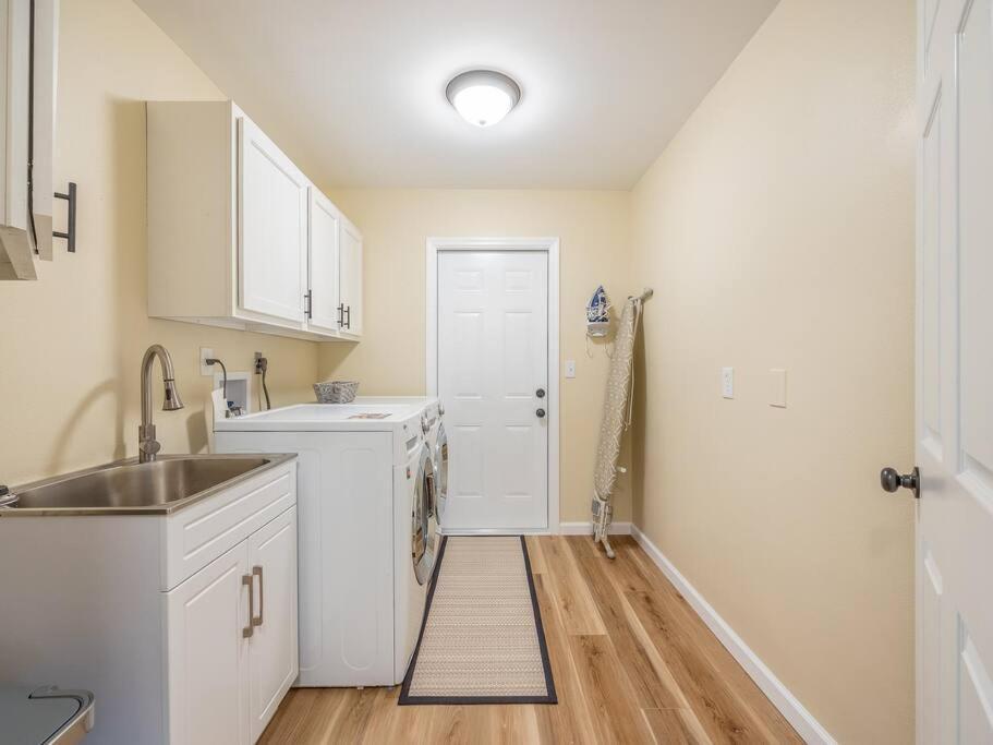 Englewood, Manasota Keys - 2 Bedroom Luxury Villa, Pool, Game Room, 6 Min To Beaches Next To Canal Exterior photo