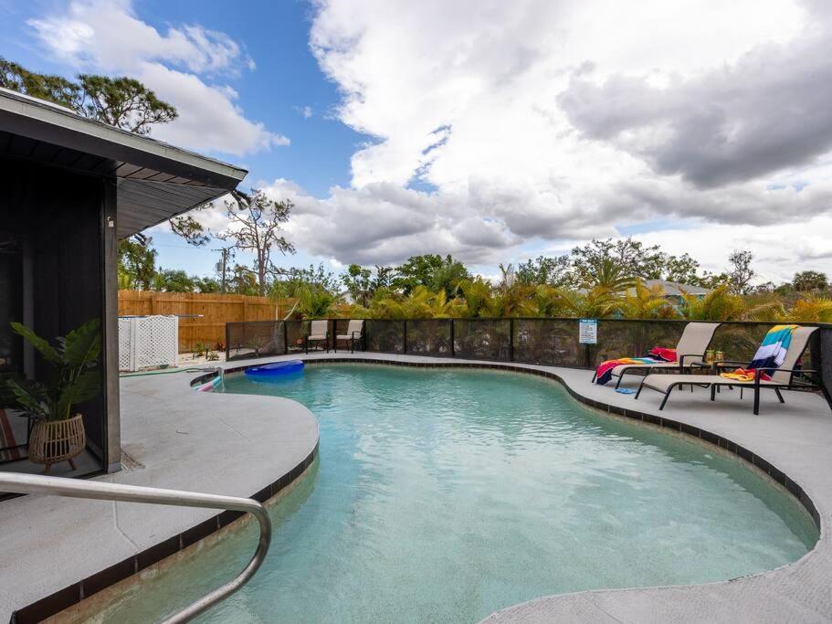 Englewood, Manasota Keys - 2 Bedroom Luxury Villa, Pool, Game Room, 6 Min To Beaches Next To Canal Exterior photo